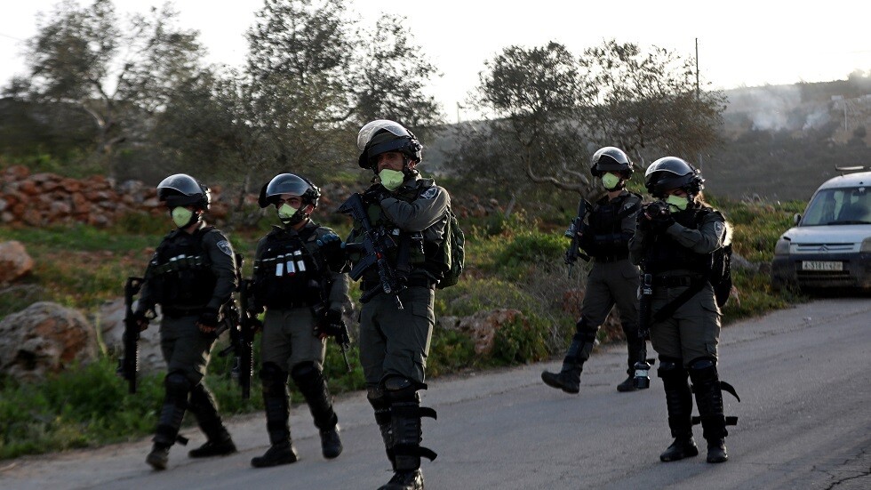 كورونا: وزير الدفاع الإسرائيلي يكلف باتخاذ إجراءات خاصة بالفلسطينيين