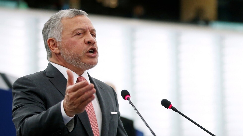 العاهل الأردني يقرّ حالة الطوارئ لاحتواء كورونا