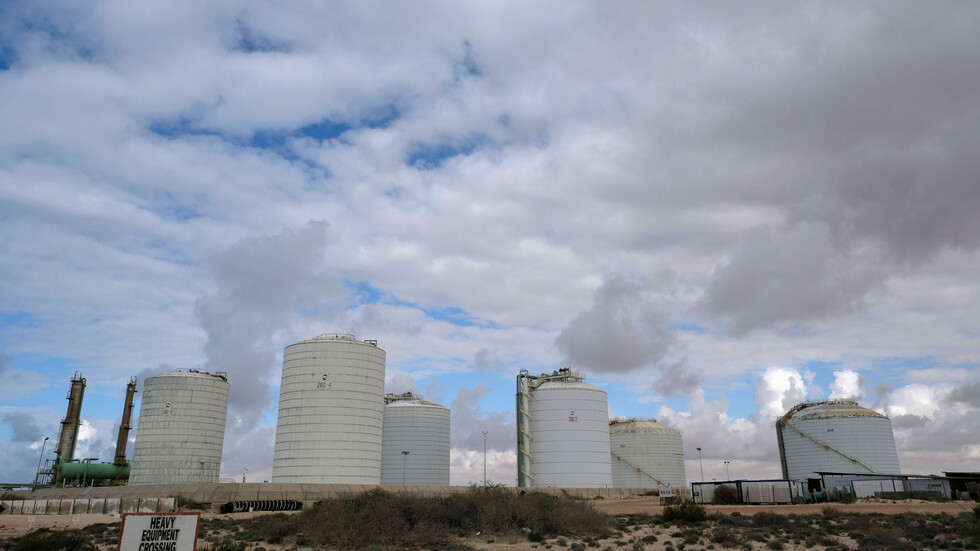 إنتاج النفط في ليبيا هبط إلى مستوى غير مسبوق