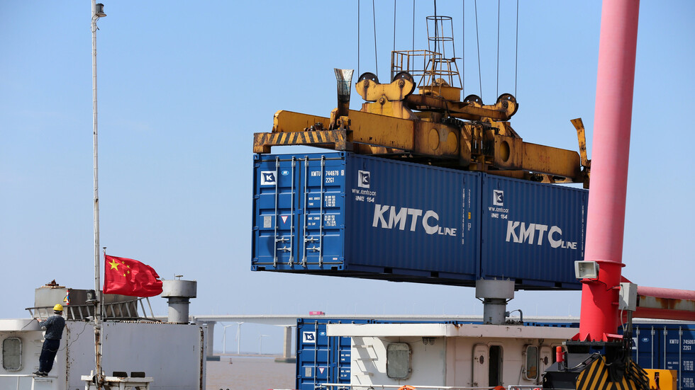 هل تُحرم روسيا من السلع الصينية