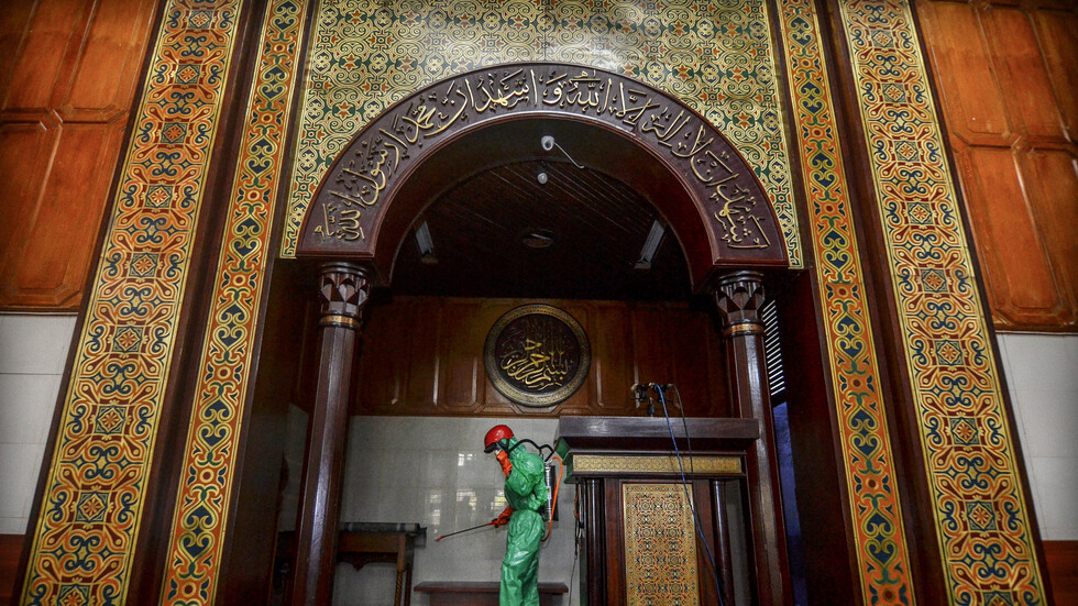 رغم مئات الإصابات بكورونا إثر تجمع إسلامي في ماليزيا.. إندونيسيا تستضيف فعالية مماثلة