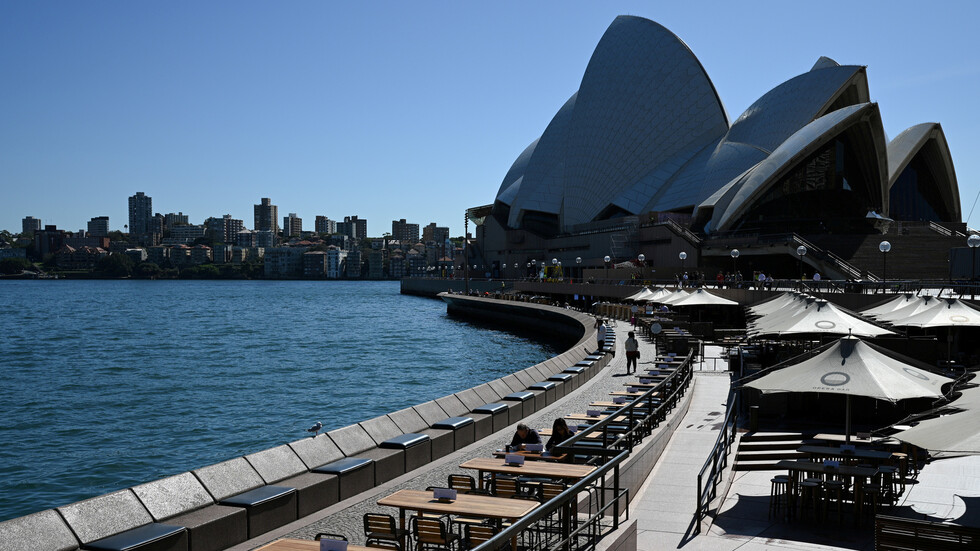 أستراليا تمنع غير المقيمين من دخول البلاد في إطار مكافحة كورونا