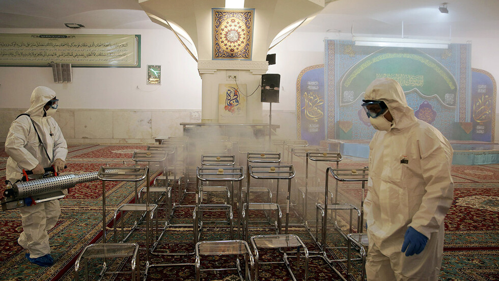 وزراء صحة سابقون لروحاني: أوضاع البلاد خطيرة بسبب كورونا ولا بد من إجراءات أكثر صرامة