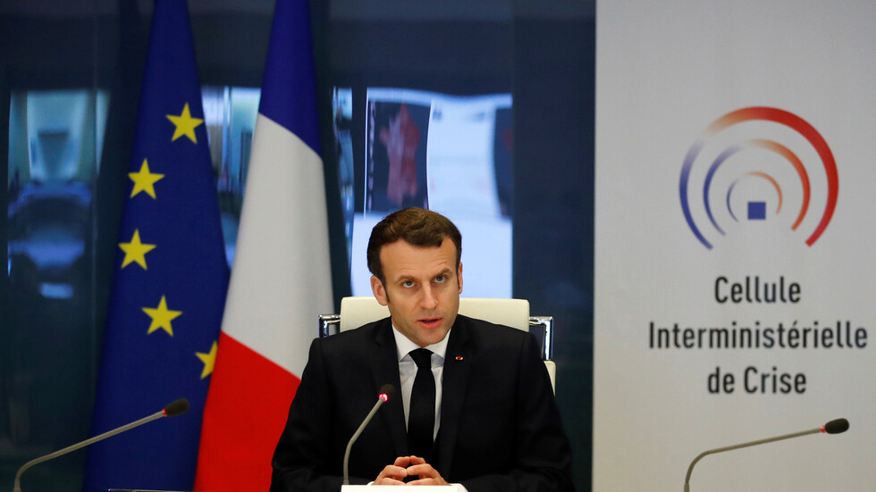 ماكرون: نحن في بداية الأزمة ونسابق الزمن لمكافحة كورونا