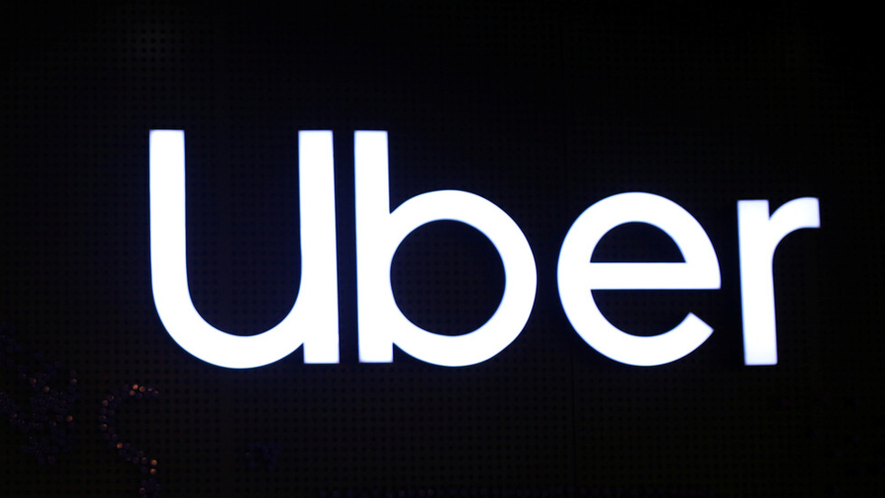 "UBER" تعلق تقديم خدماتها في السعودية