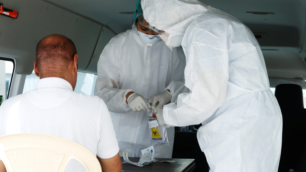 إيران تعلن وفاة 123 شخصا وإصابة 966 آخرين بفيروس كورونا خلال الساعات الـ24 الماضية