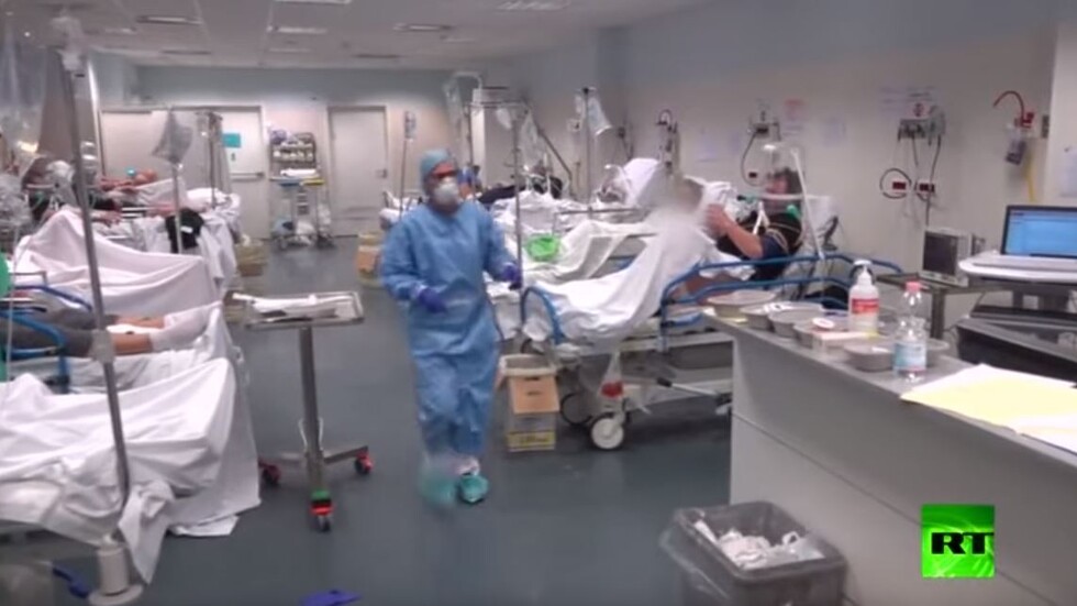 مشاهد من داخل مستشفى بيرغامو الإيطالية مكتظ بمصابي كورونا
