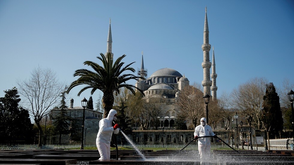 تركيا توسع قائمة الحظر وتعلق رحلات الطيران مع 46 دولة جديدة