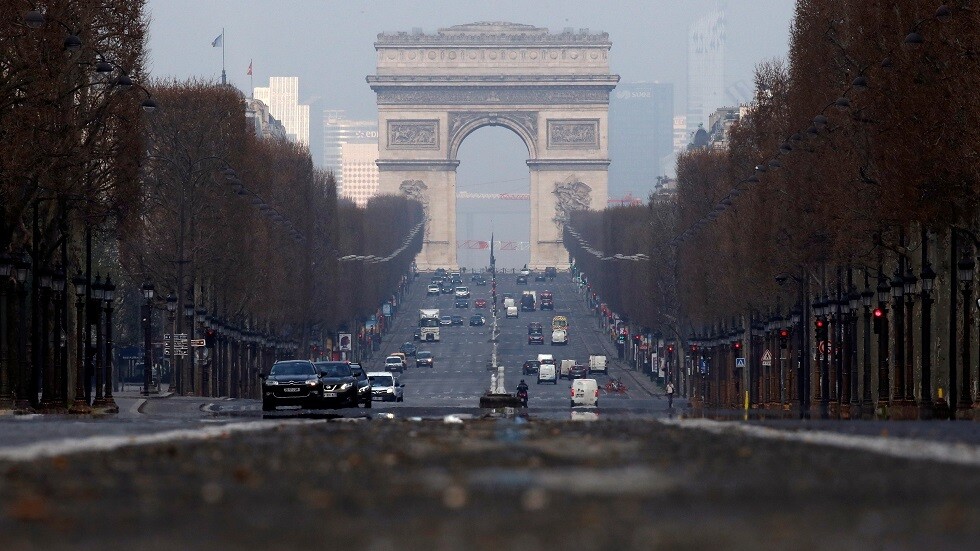فرنسا تعلن حظر التجوال في بعض المدن