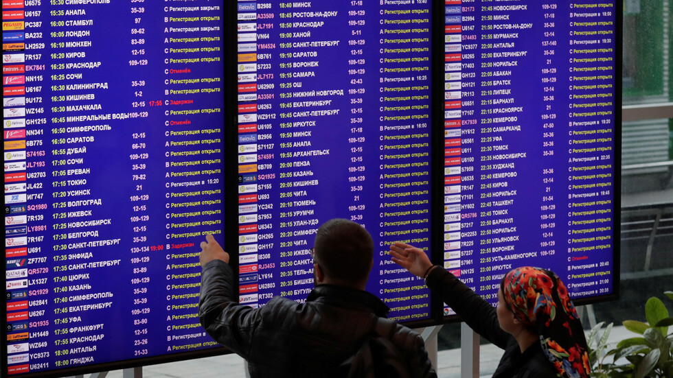 روسيا تعلق معظم الرحلات الجوية من وإلى تركيا بسبب كورونا