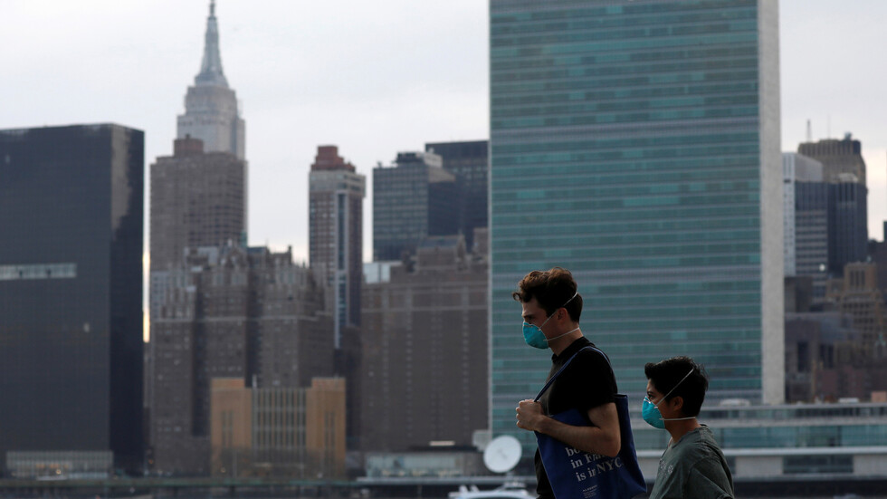 الولايات المتحدة تصبح الدولة الثالثة عالميا من حيث الإصابات المسجلة بفيروس كورونا المستجد