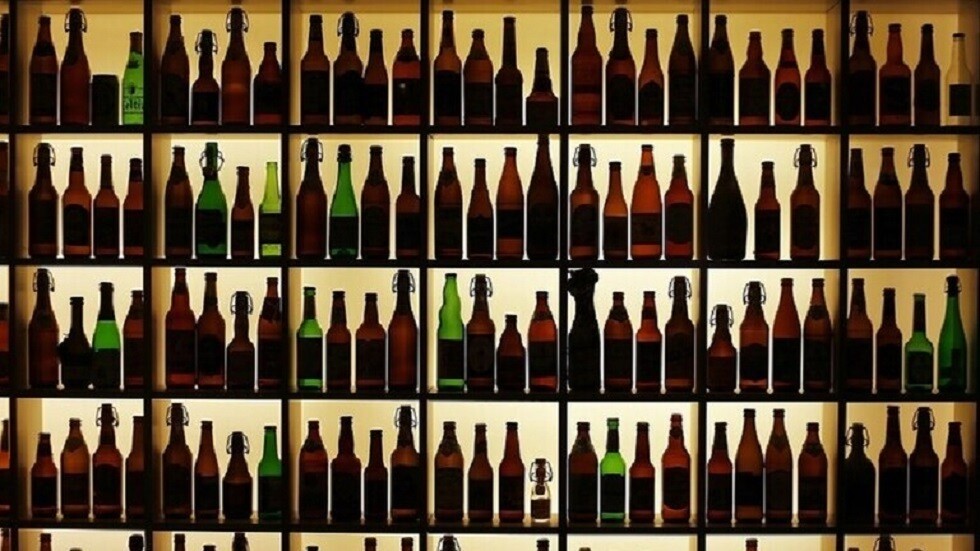 مراسلنا: ارتفاع عدد قتلى تعاطي الكحول المغشوشة إلى 225 شخصا في 13 محافظة إيرانية