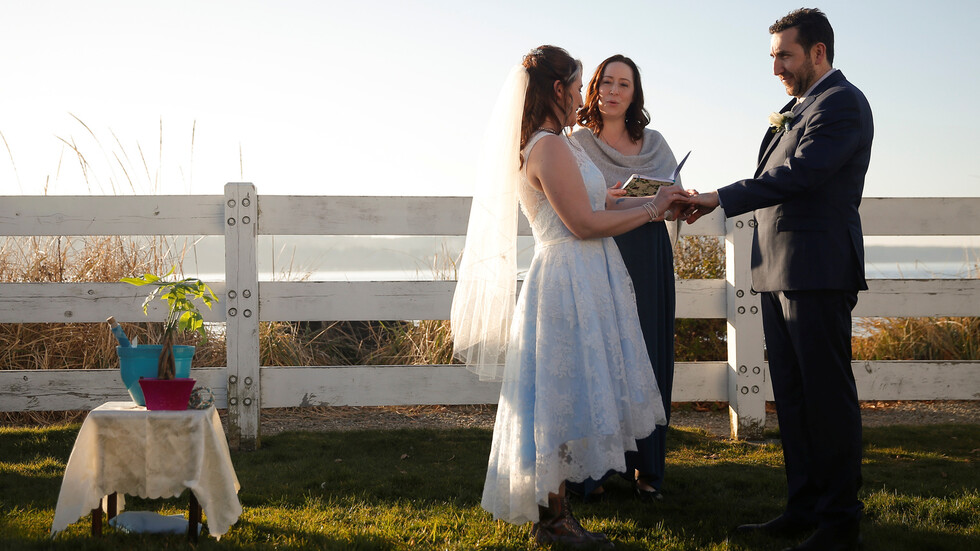 إجراءات جديدة للمناسبات في أستراليا لمواجهة كورونا.. يكفيكم حفل زفاف بخمسة مدعوين!