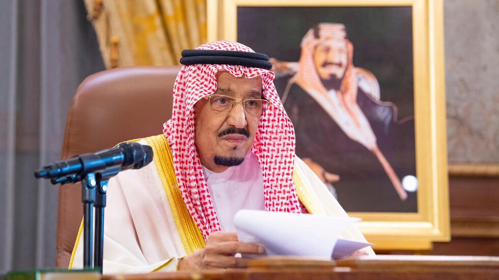 العاهل السعودي يقر إجراءات جديدة للحد من انتشار فيروس 