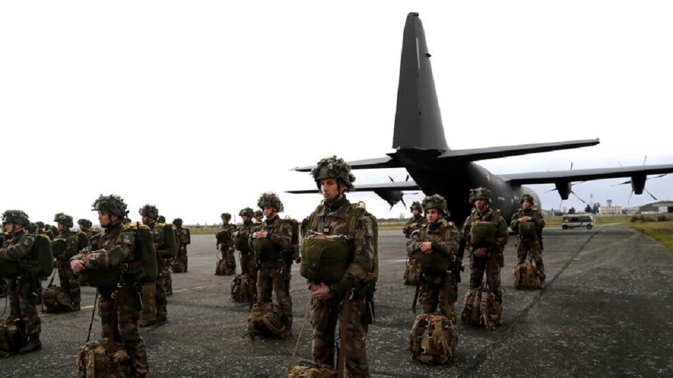 القوات الفرنسية تنسحب من العراق