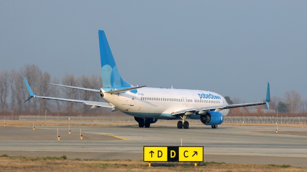 الإمارات تمنح شركات الطيران التصاريح اللازمة لإعادة السياح الروس