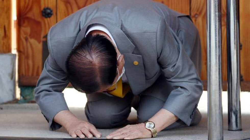 سيئول تتهم طائفة دينية بالمساهمة في نشر فيروس كورونا