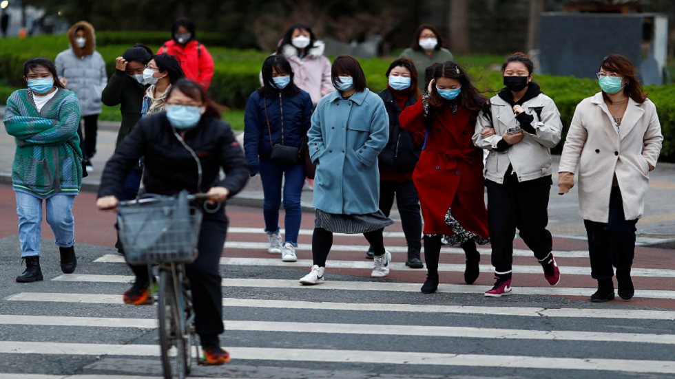 ما هو الحمل الفيروسي وكيف يحفز انتشار كورونا حول العالم؟