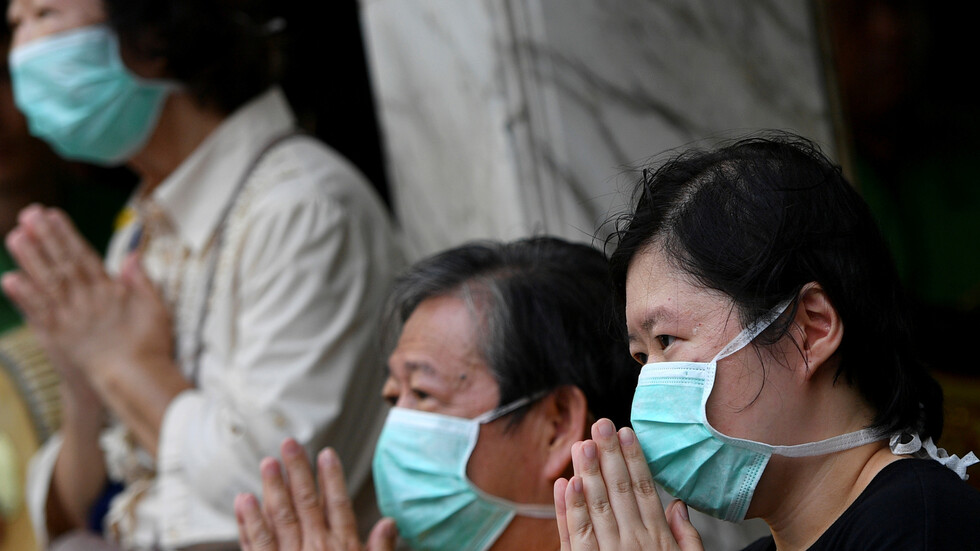 تايلاند تغلق مزيدا من المواقع العامة بعد تجاوز إصابات كورونا الـ1100