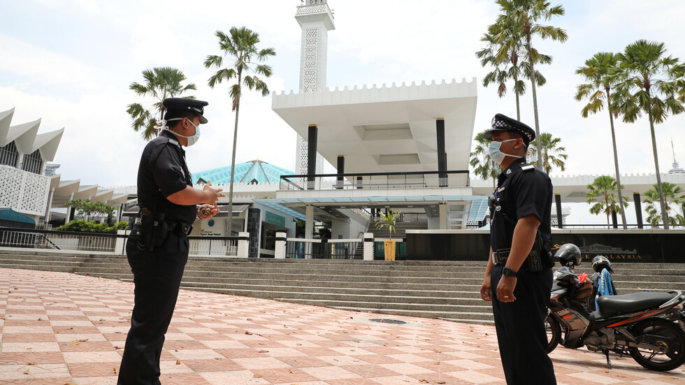 ماليزيا.. وفاة ونحو 160 إصابة جديدة بكورونا خلال يوم