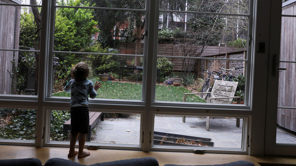 "جرس إنذار".. أول وفاة لرضيع في الولايات المتحدة بسبب كورونا