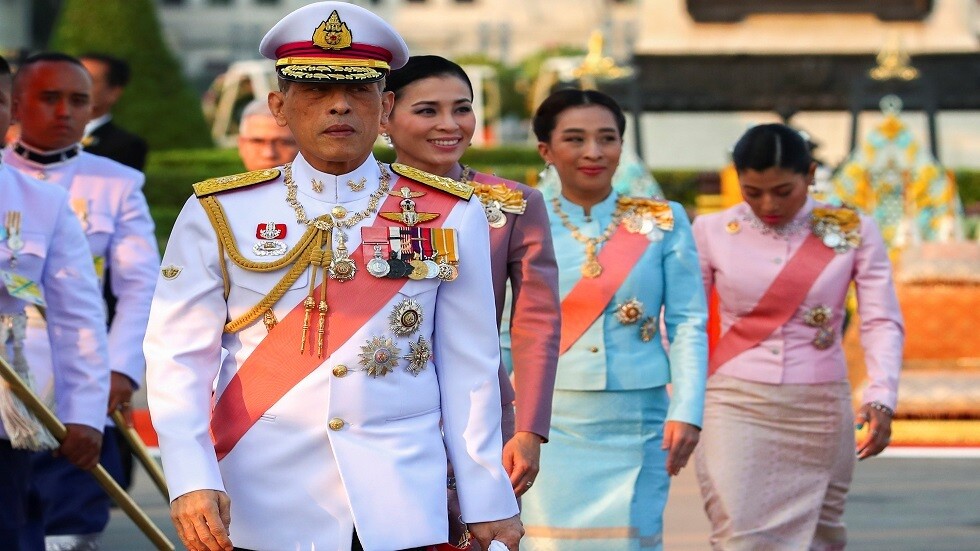 بسبب كورونا.. ملك تايلاند 