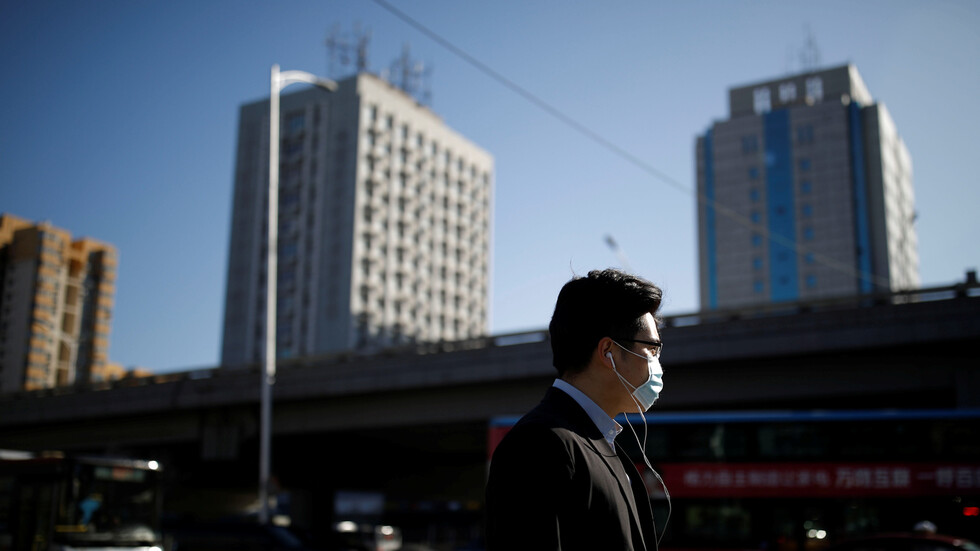 الأقنعة باتت سلاح دبلوماسية بكين