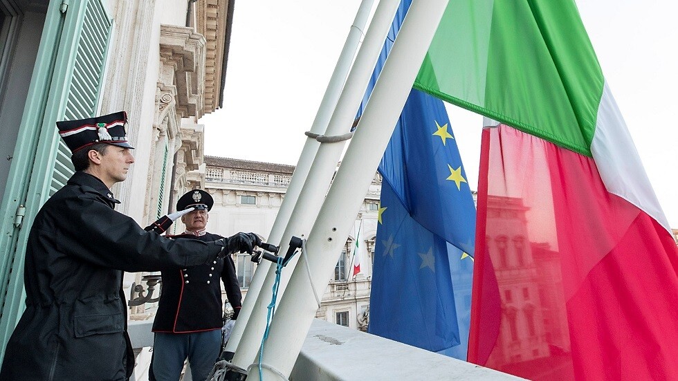 إيطاليا تنكس أعلامها حدادا على ضحايا فيروس كورونا