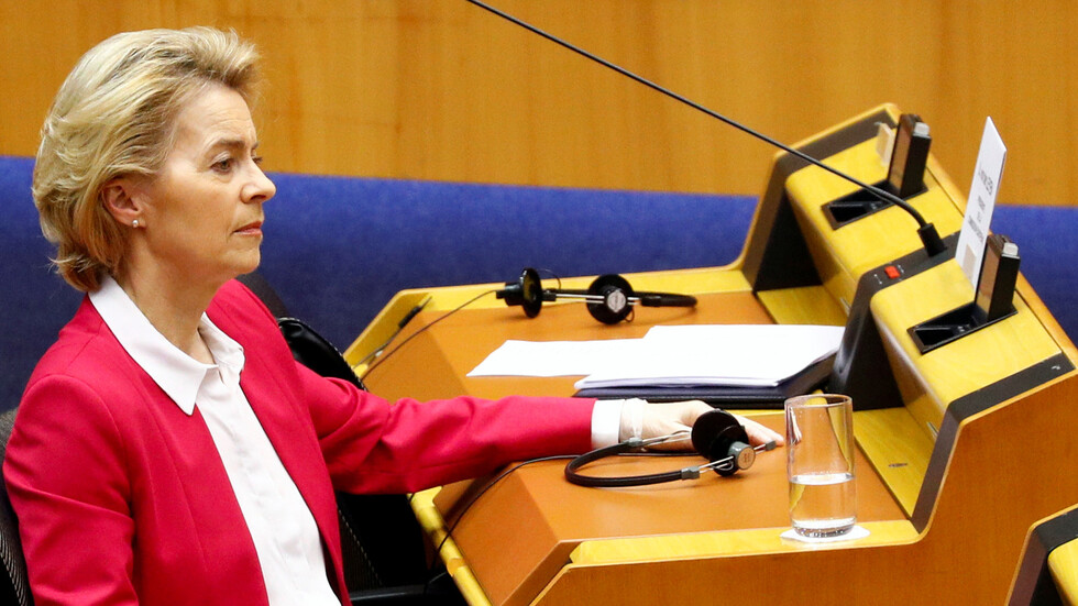 الاتحاد الأوروبي يحذر هنغاريا من تقويض الديمقراطية