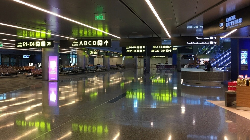 بسبب كورونا.. خفض مؤقت للعاملين في مطار حمد الدولي