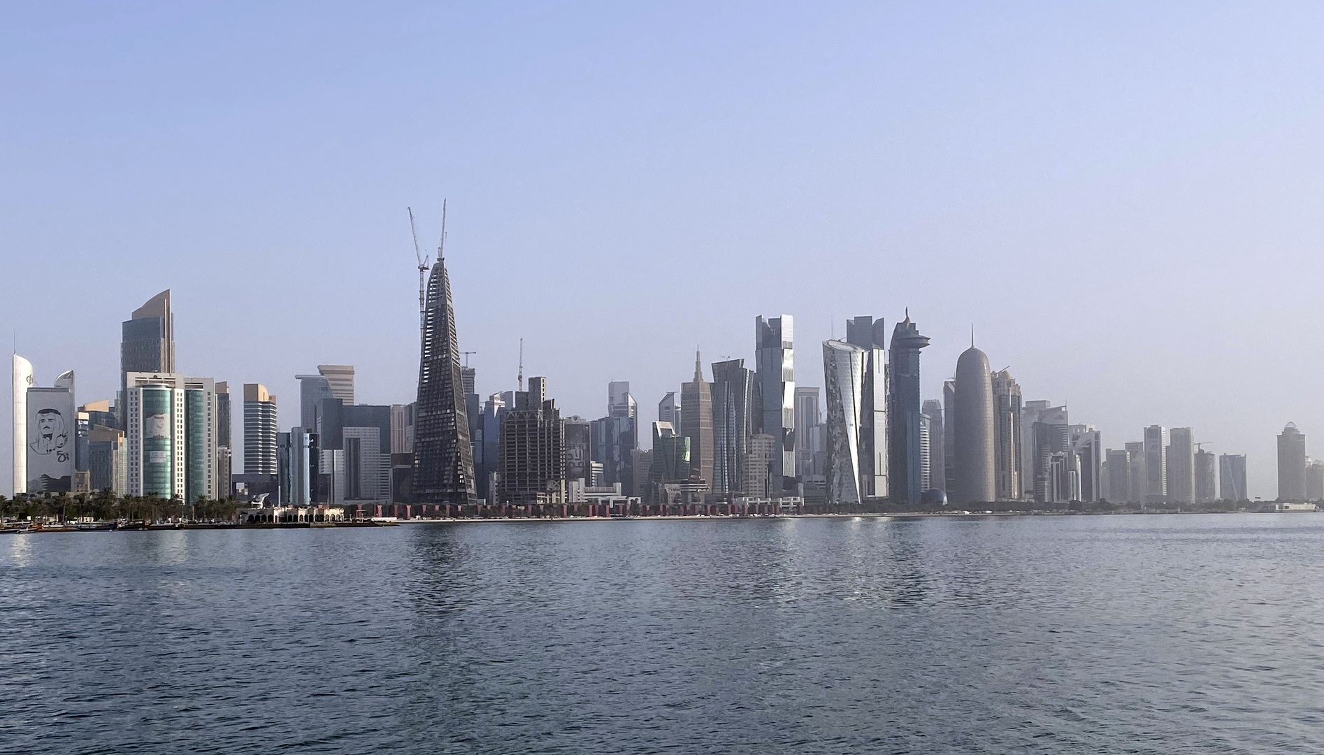كورونا يلغي معرضا عسكريا في قطر