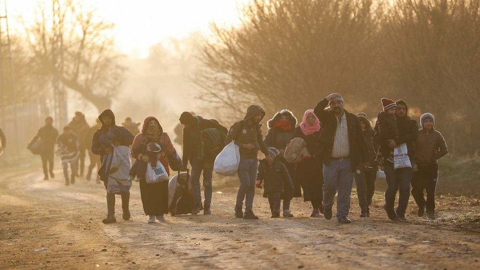 تركيا: أكثر من 130 ألف مهاجر عبروا أراضينا إلى اليونان