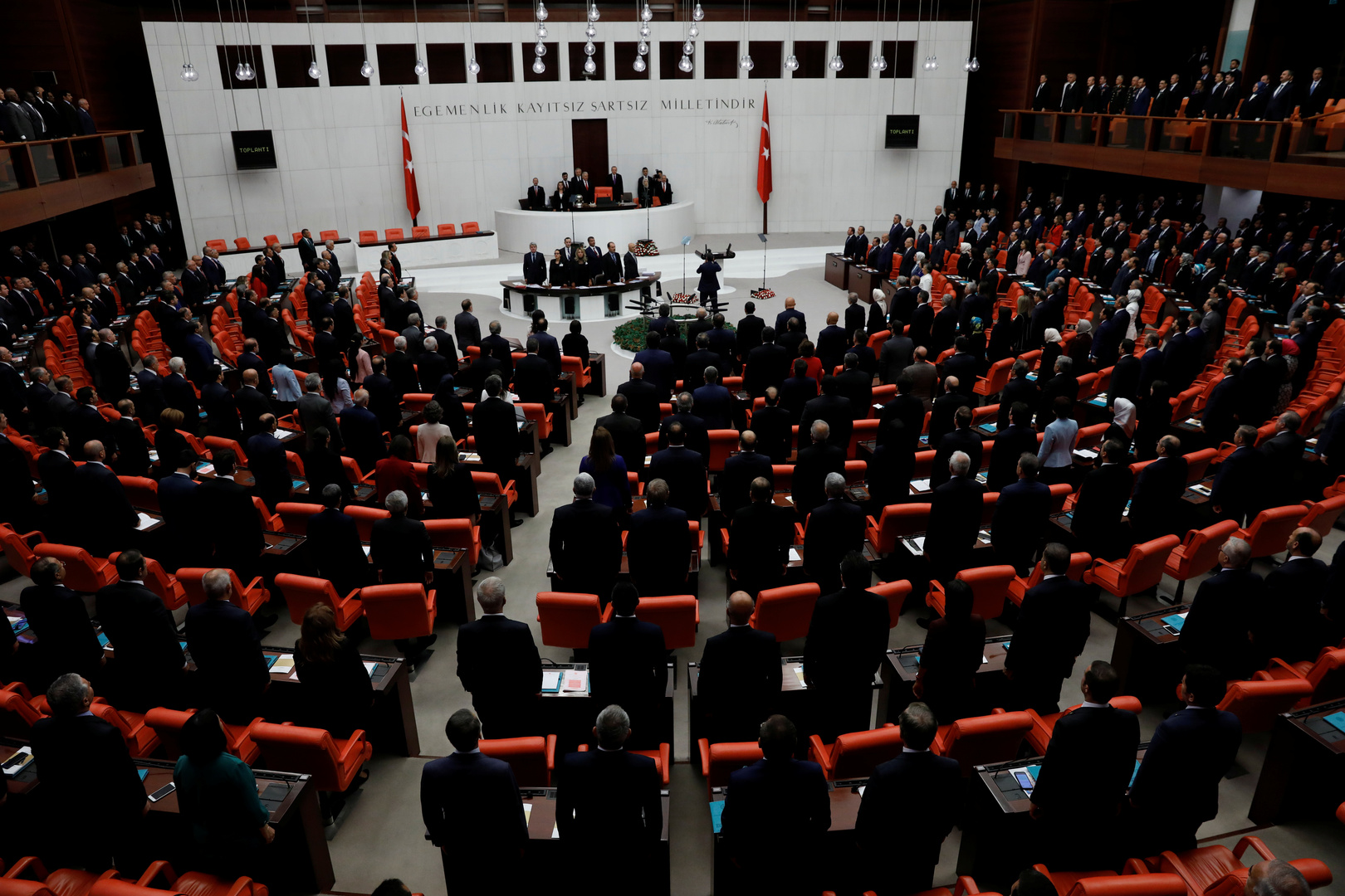 البرلمان التركي يعقد جلسة مغلقة حول إدلب