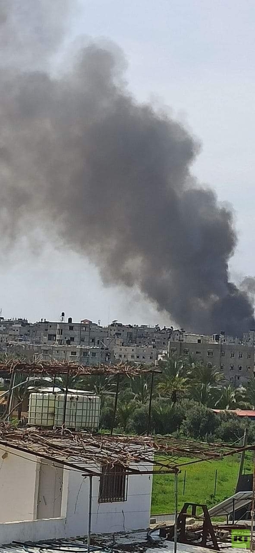 6 قتلى في حريق ضخم اندلع وسط قطاع غزة (صور)