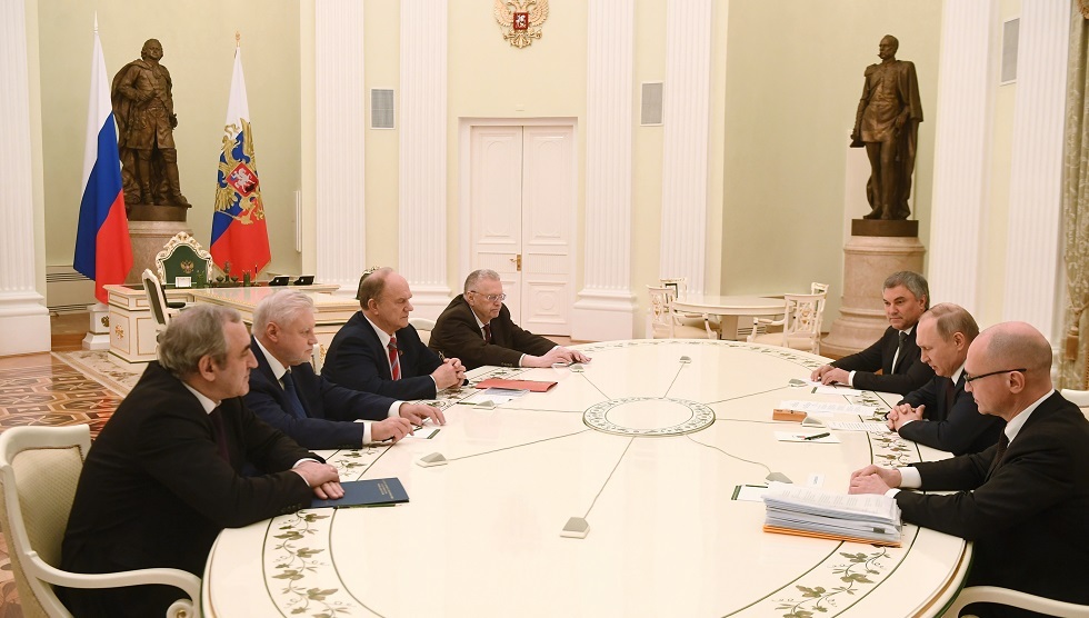بوتين يدعو رؤساء الكتل النيابية لتأييد التعديلات الدستورية