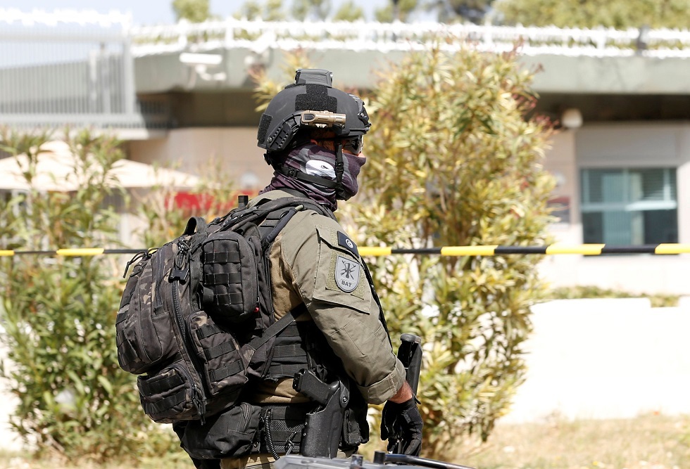 وسائل إعلام تونسية: الكشف عن هوية الانتحاريين منفذي الهجوم قرب السفارة الأمريكية