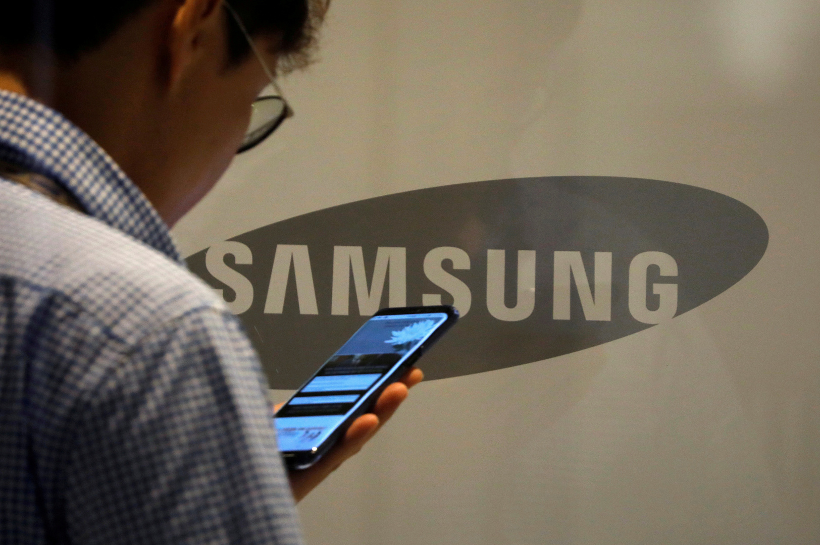 هاتف آخر سيعزز صدارة سامسونغ في سوق الأجهزة الذكية