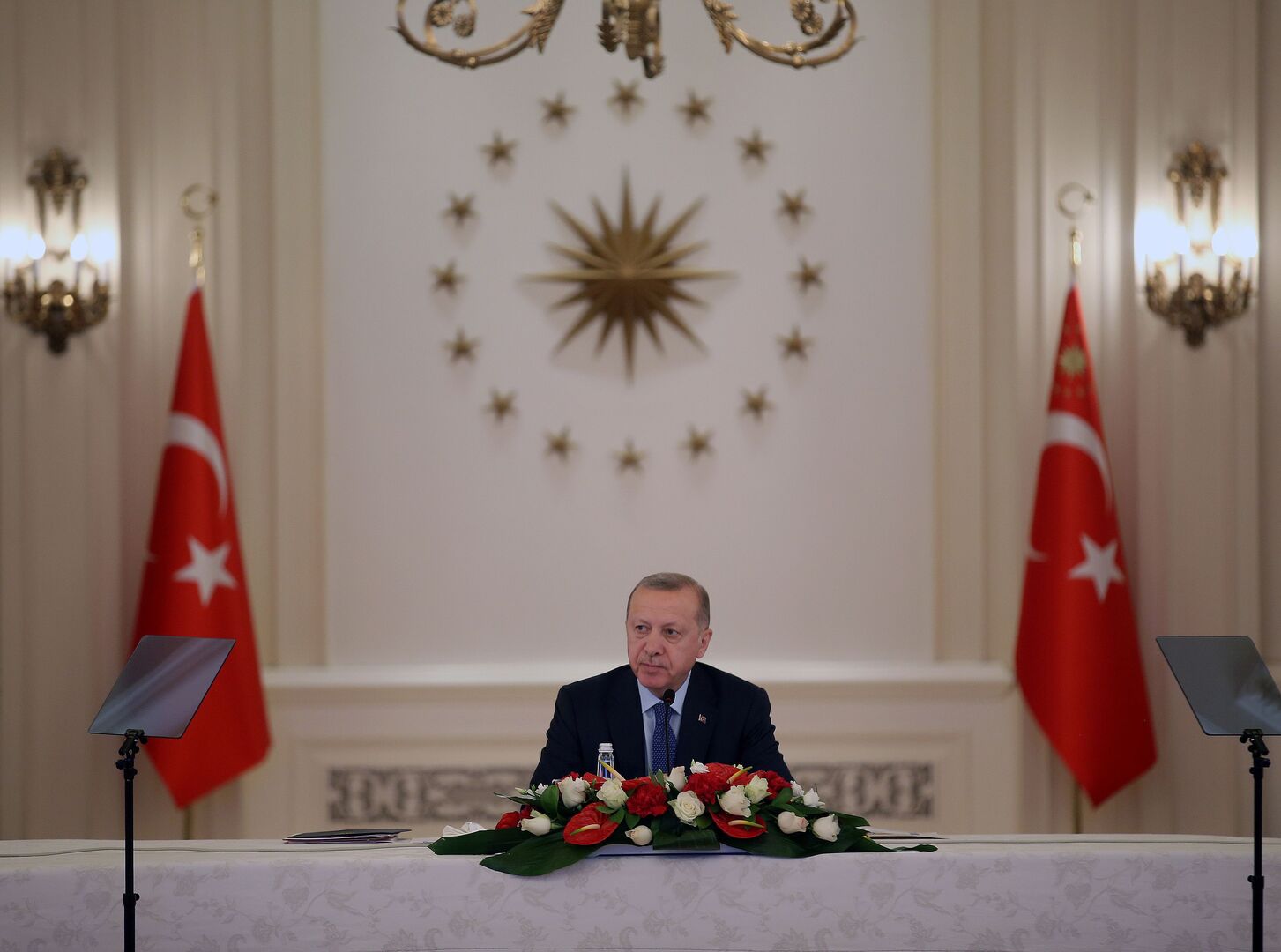 أردوغان يوجه رسالة صوتية للأتراك