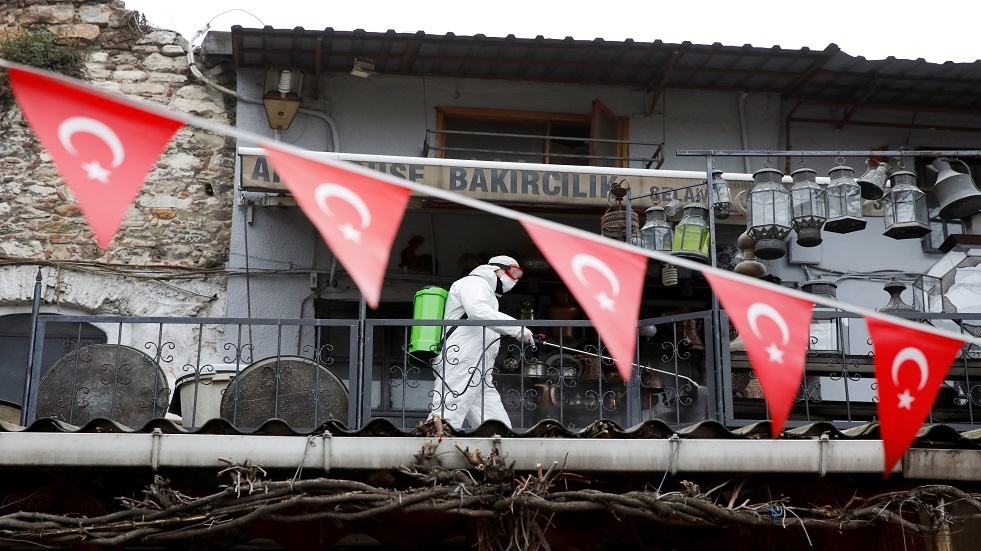 الصحة التركية: ارتفاع حصيلة وفيات كورونا إلى 75 بتسجيل 16 وفاة جديدة وبلوغ الإصابات 3 آلاف