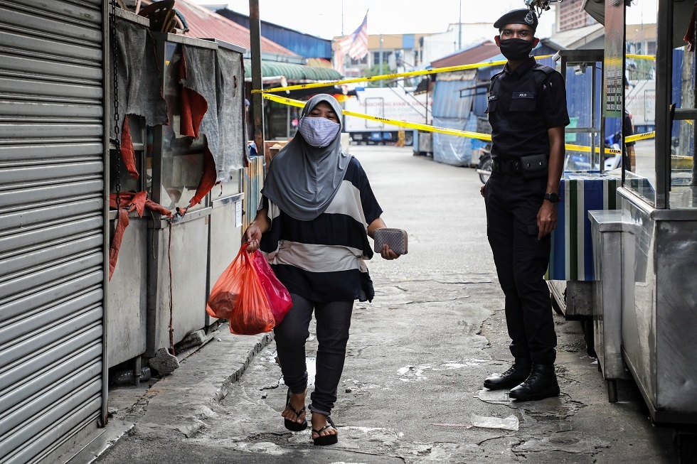 كورونا.. ارتفاع حالات الوفاة إلى 26 وتسجيل 130 إصابة جديدة في ماليزيا