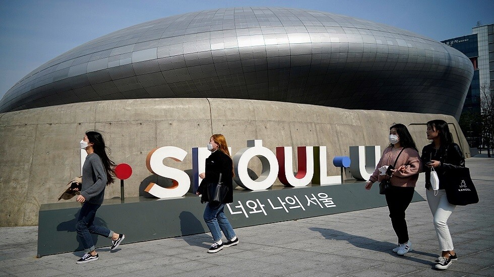 إصابات جماعية بكورونا في كنائس ومستشفيات بكوريا الجنوبية