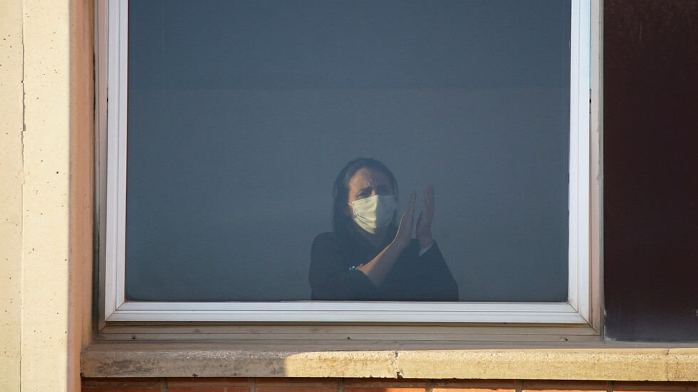 بقفزة قياسية جديدة.. عدد ضحايا كورونا في إسبانيا يتجاوز الـ10 آلاف