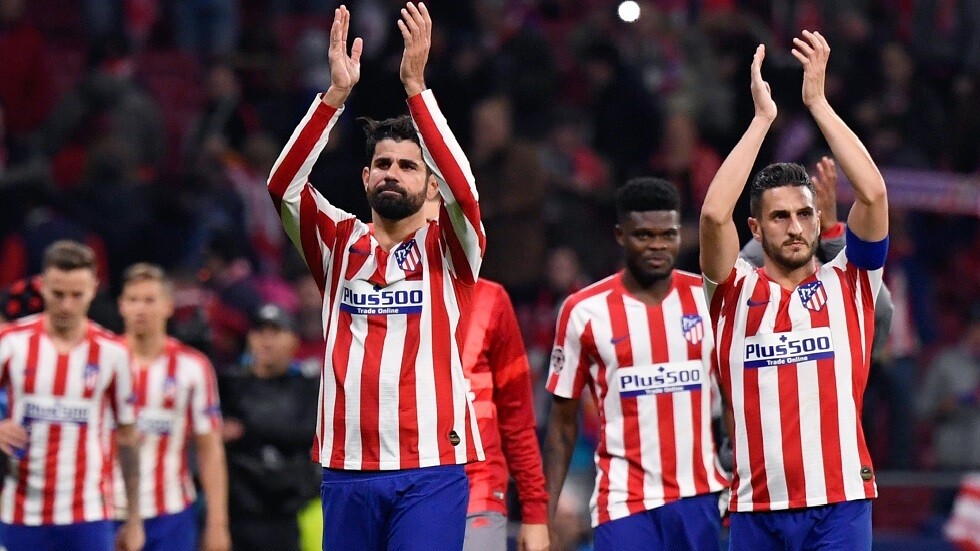 أتلتيكو مدريد يخفض رواتب لاعبيه لحماية بقية العاملين