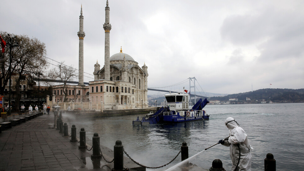 الجيش التركي يبدأ إنتاج مستلزمات طبية لمواجهة كورونا