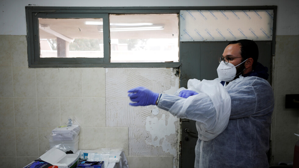 إسرائيل.. الصحة تقلص عدد فحوصات كورونا بسبب نقص المعدات