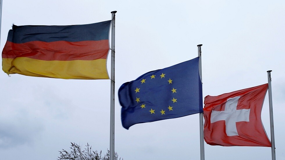 بين سويسرا وألمانيا.. كورونا يفرق بين العائلات والأحبة والأصدقاء