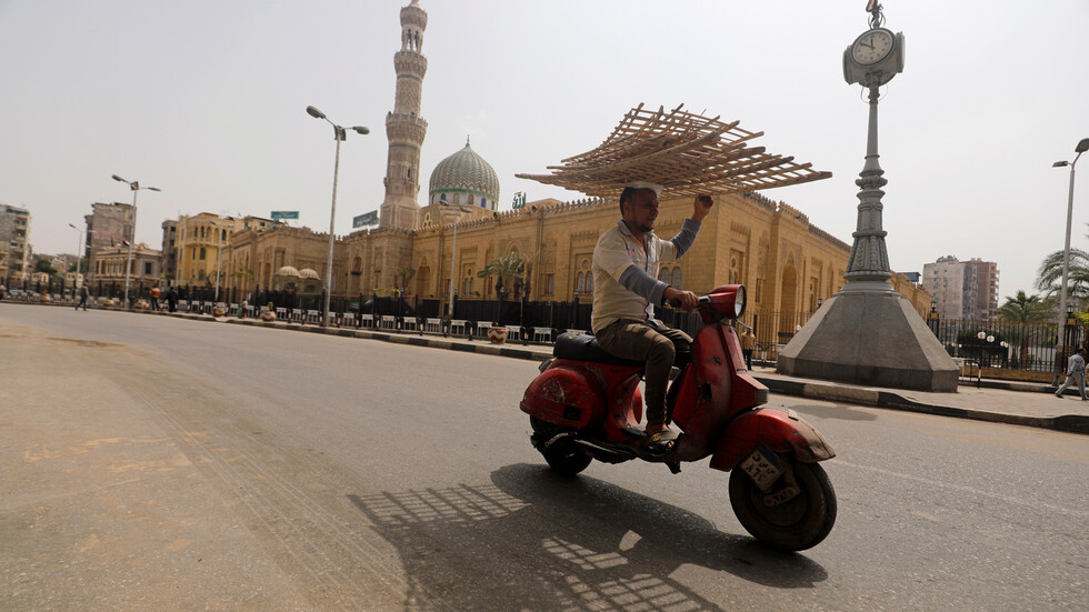 تحذيرات لمستغلي أزمة كورونا في مصر: مصيركم المحاكمة العسكرية!
