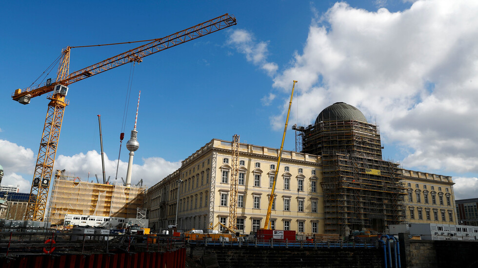 اندلاع حريق في قصر المدينة وسط برلين