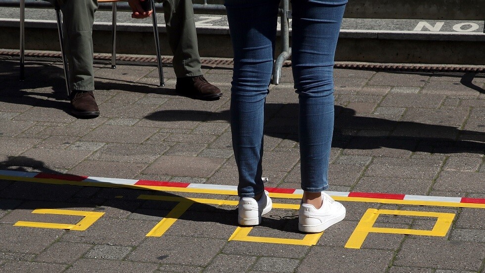 سويسرا تمدد إجراءات مكافحة كورونا حتى 26 أبريل