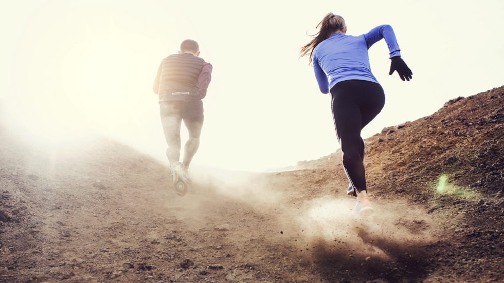 فيديو يكشف عن خطر محتمل لالتقاط عدوى كورونا أثناء الركض!